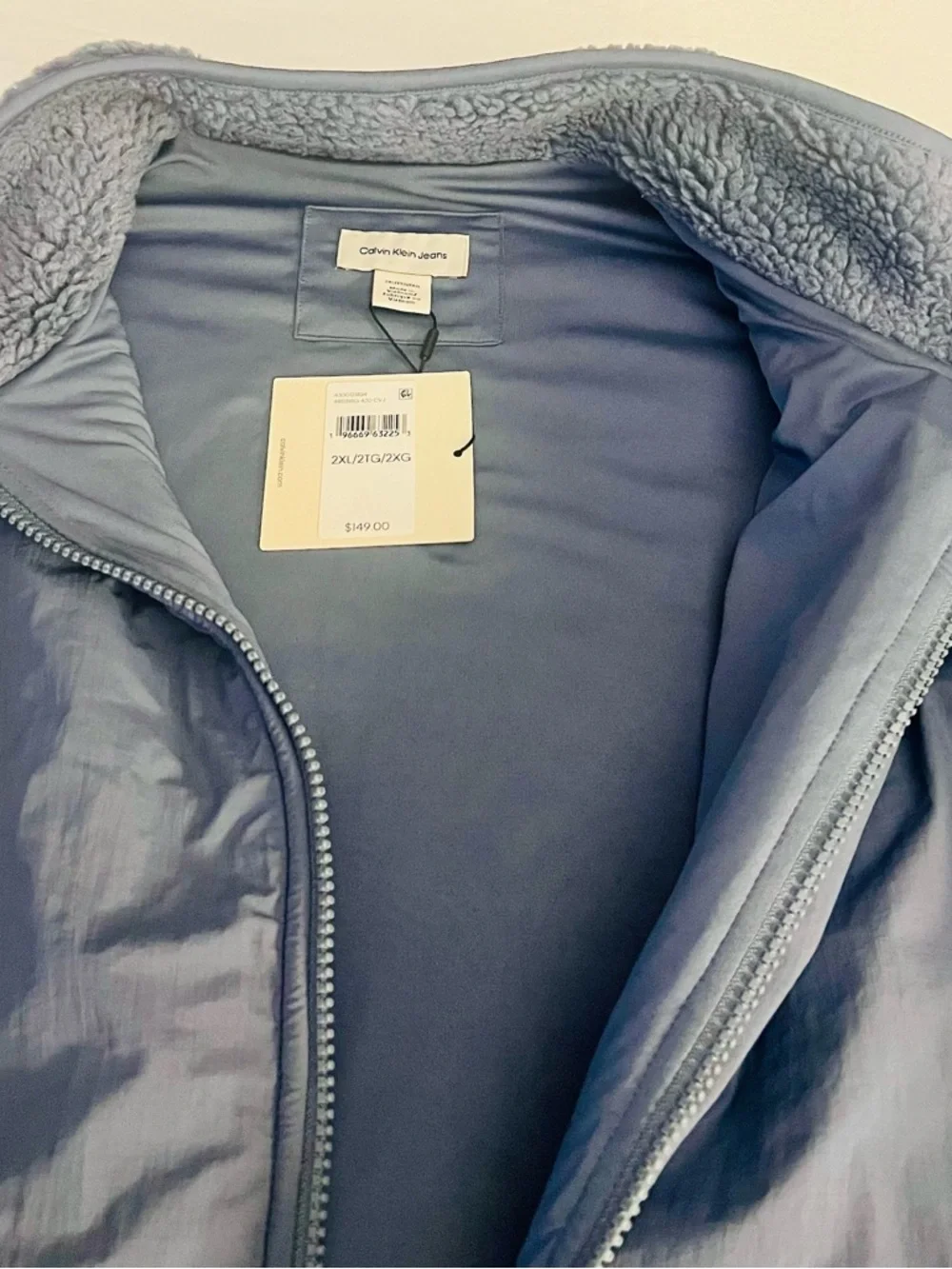 Calvin Klein Light Blue Satin-Like Interior with Care Tag - Picture 7 of 10